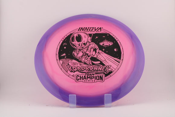 25' Holly Finley Halo Champion Roadrunner