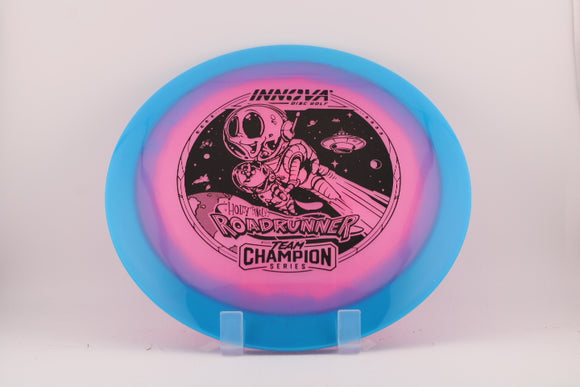 25' Holly Finley Halo Champion Roadrunner