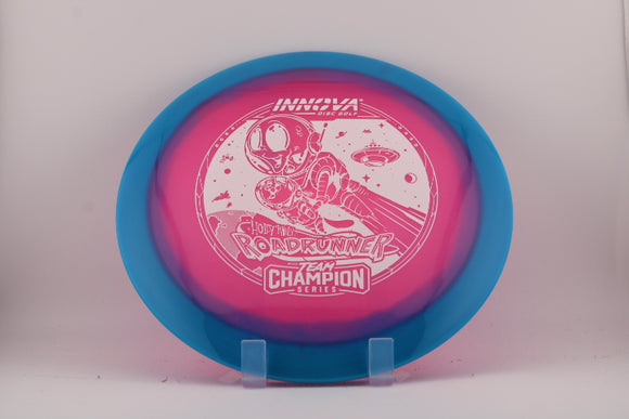 25' Holly Finley Halo Champion Roadrunner